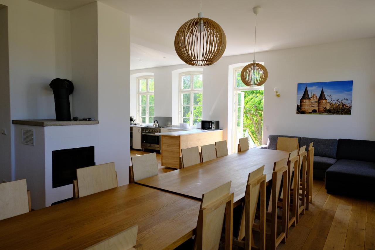 Gutshaus Fewo Luebeck Dassow Buitenkant foto