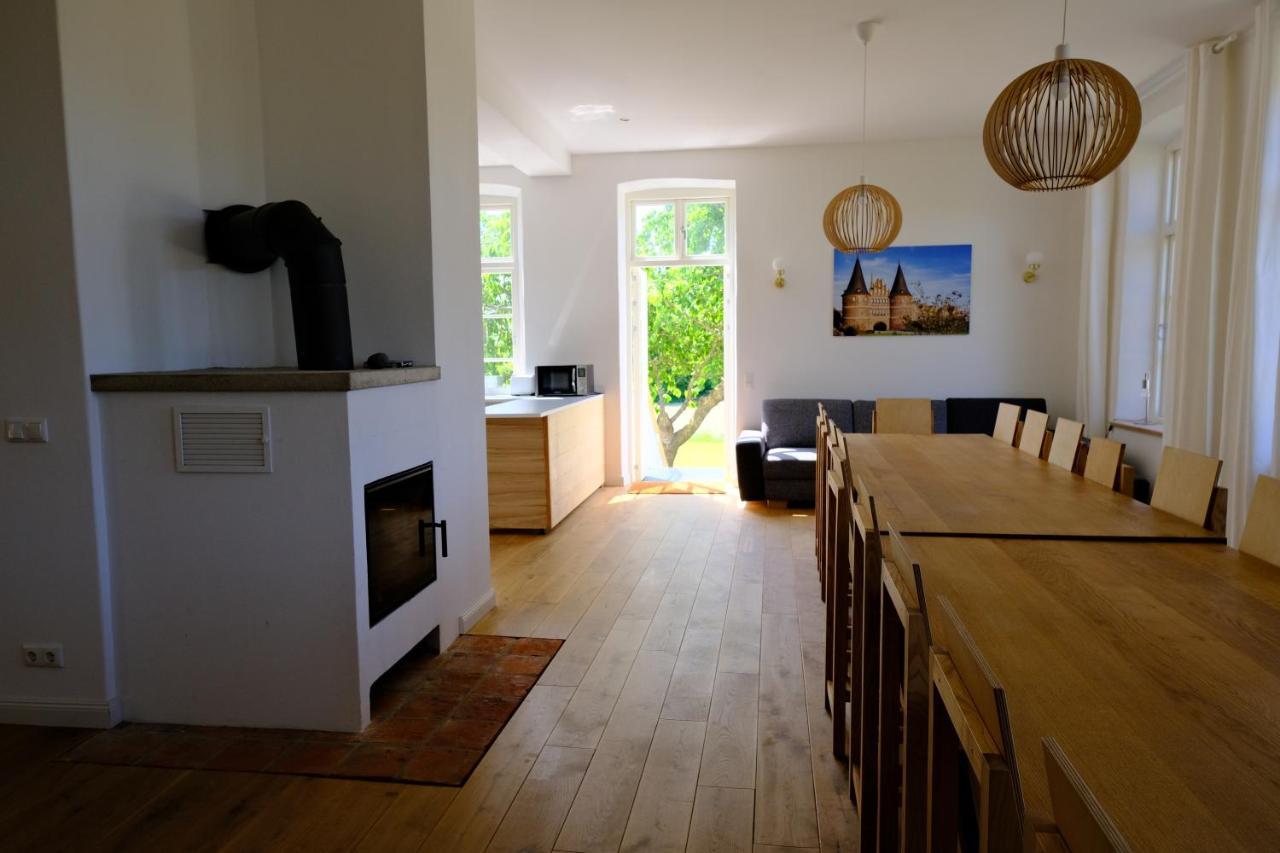 Gutshaus Fewo Luebeck Dassow Buitenkant foto